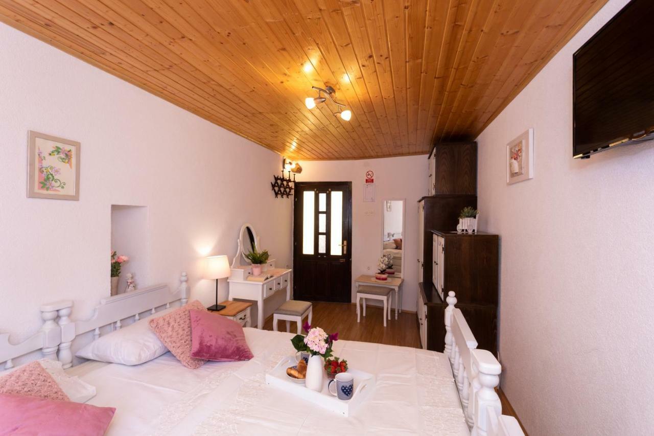 Apartman Verbenia Vrbnik (Primorje-Gorski Kotar) Exterior foto
